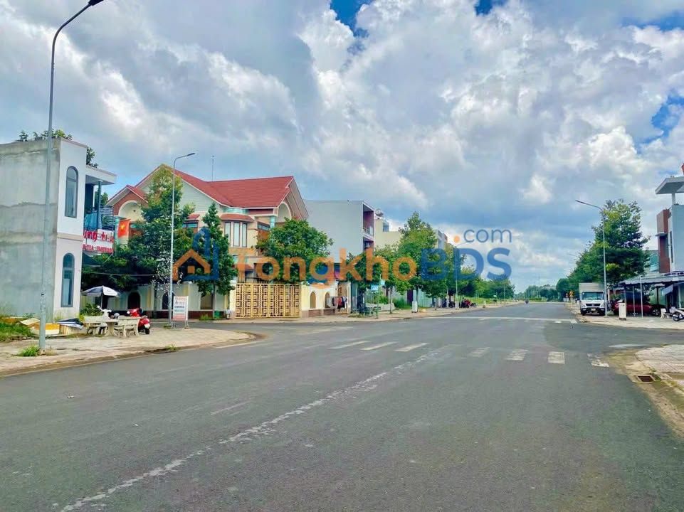 Đất Nền Mặt Tiền Chợ Đêm The Gold, Bình Phước - 228m² Lô Góc, Sổ Hồng