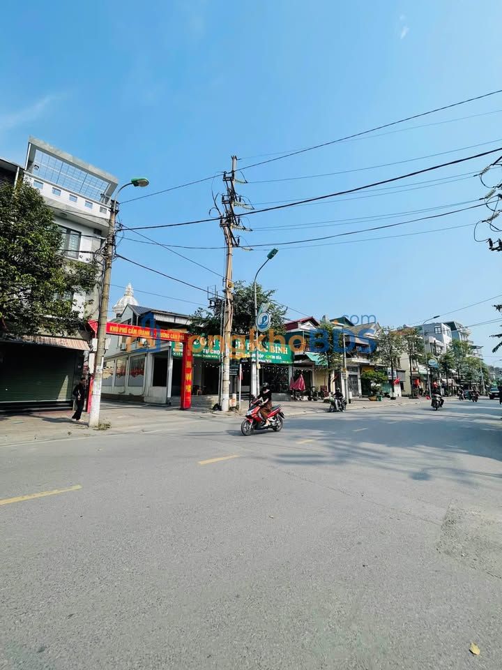Đất nền Cẩm Phả 110m² - Mặt tiền 7m, Kinh doanh tốt, Giá 2.42 tỷ