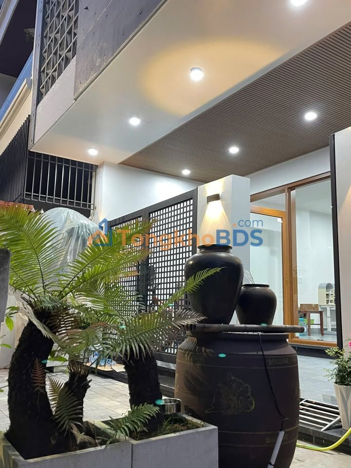 Nhà 82.5m² Bãi Cháy - Giá 5 Tỷ - Ô Tô Tránh