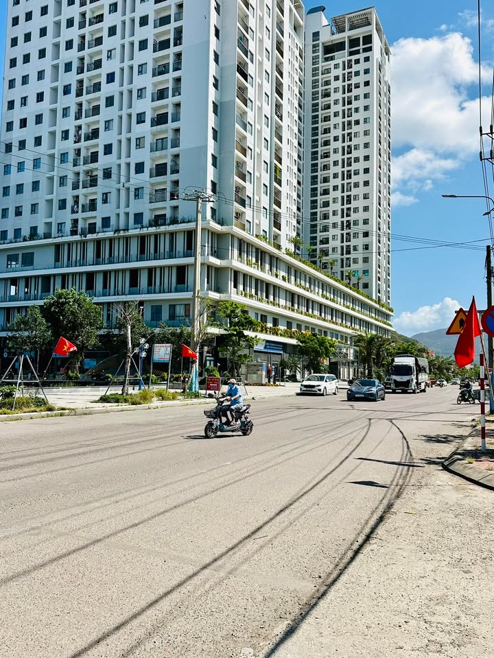 Nhà 3 Tầng Phường Ngô Mây 129m² - Cách Biển 100m - Sổ Đỏ Chính Chủ