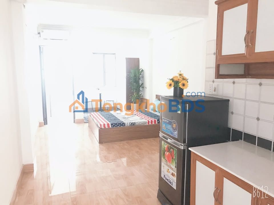 Cho thuê Căn hộ Studio Đê La Thành Nhỏ, Đống Đa - 5.8 Triệu, Full Nội Thất
