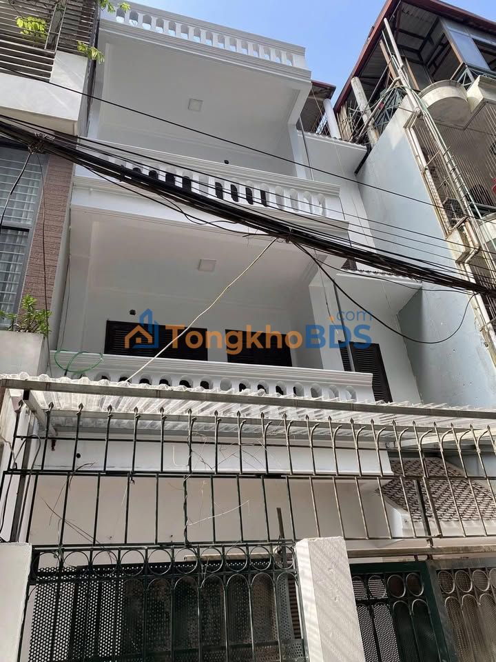 Cho thuê nhà Thợ Nhuộm, Hoàn Kiếm 50m² x 5 Tầng - Kinh doanh/Văn phòng đắc địa