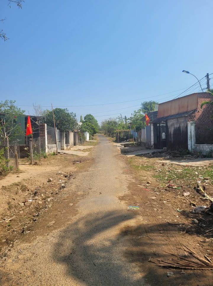 Đất Mặt Tiền Nguyễn Thái Bình, Kon Tum - 1200m² Sổ Đỏ Vuông Vắn