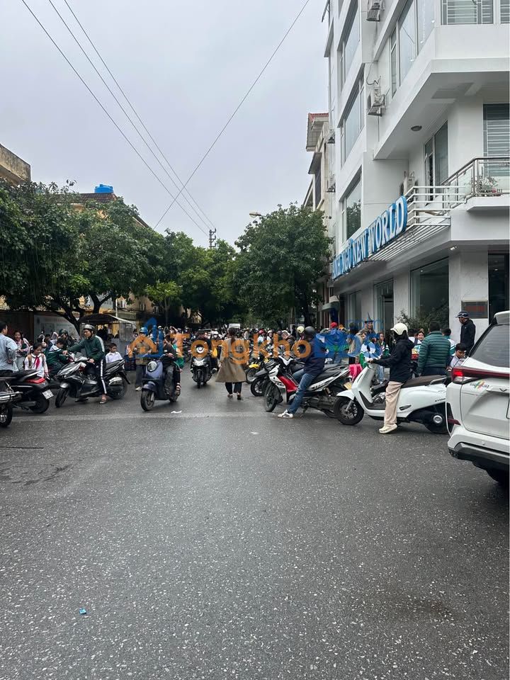 Nhà 4 Tầng Trần Lãm 70m² - Kinh Doanh Đắc Lợi, Sẵn Ở Ngay