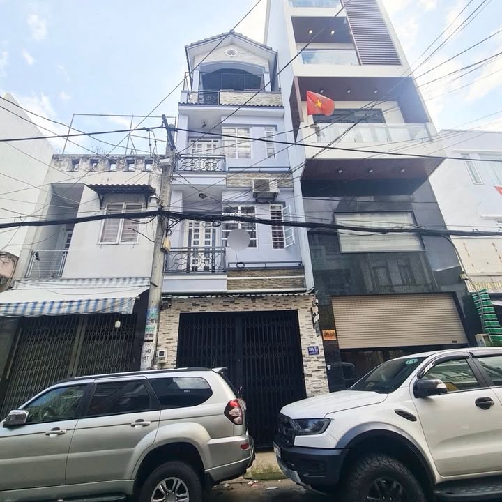 Nhà Mặt Tiền Kinh Doanh Lê Văn Quới, Bình Tân - 120m², 11 Tỷ