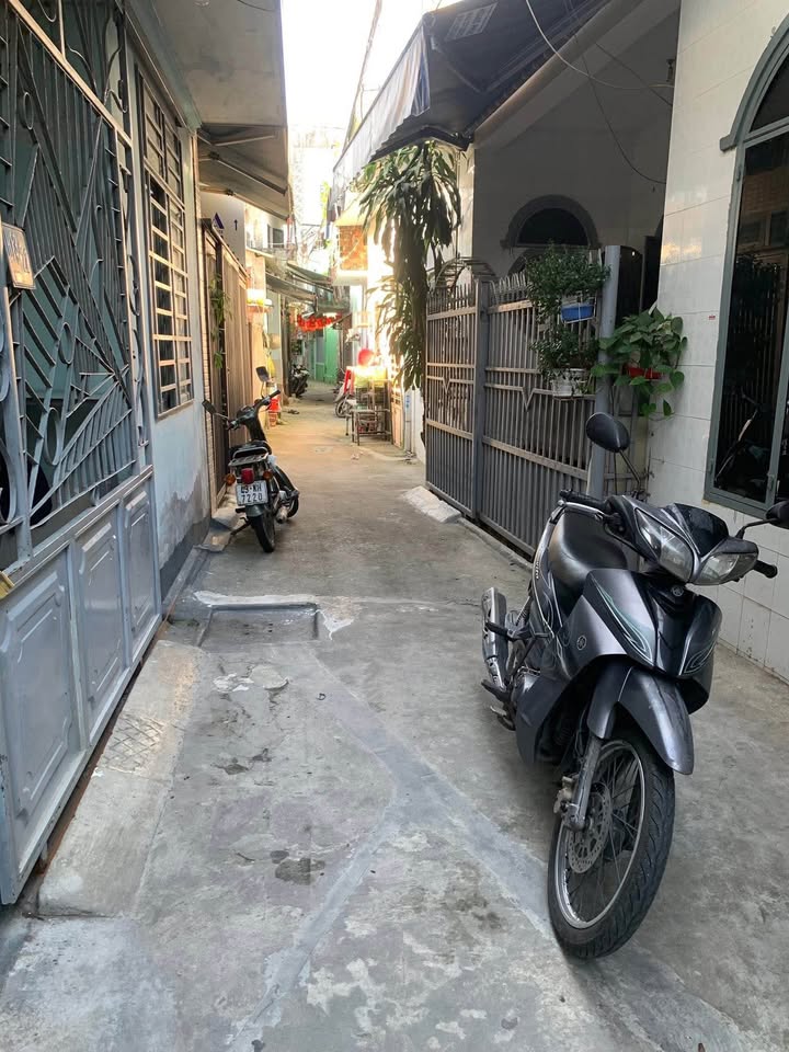 Nhà Cấp 4 Kiệt Chợ Chiều Tôn Đản (40m²) - Giá 2.15 Tỷ