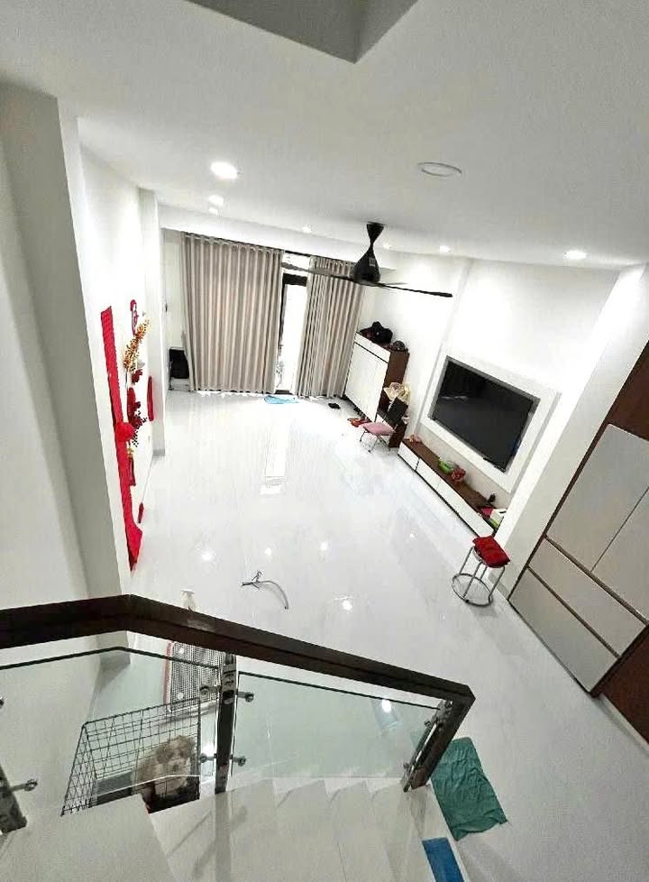 Nhà 4 Tầng Mới Đẹp, Ni Sư Huỳnh Liên, Q10 - 6 Tỷ