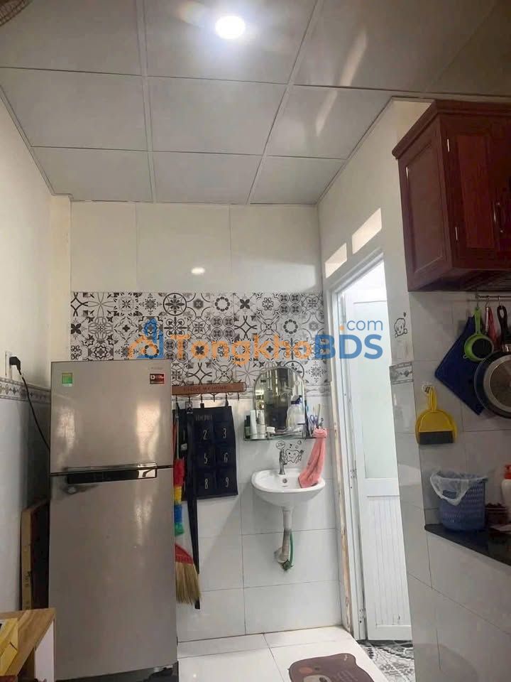 Nhà 4x11m Quận 12 - Gần Cầu Tham Lương, Giá 1.95 Tỷ