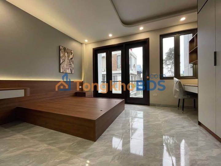 Nhà 3 Tầng Phường Thịnh Đán 62m² - Giá 2.99 Tỷ, Full Thổ Cư, Gần Đại Học