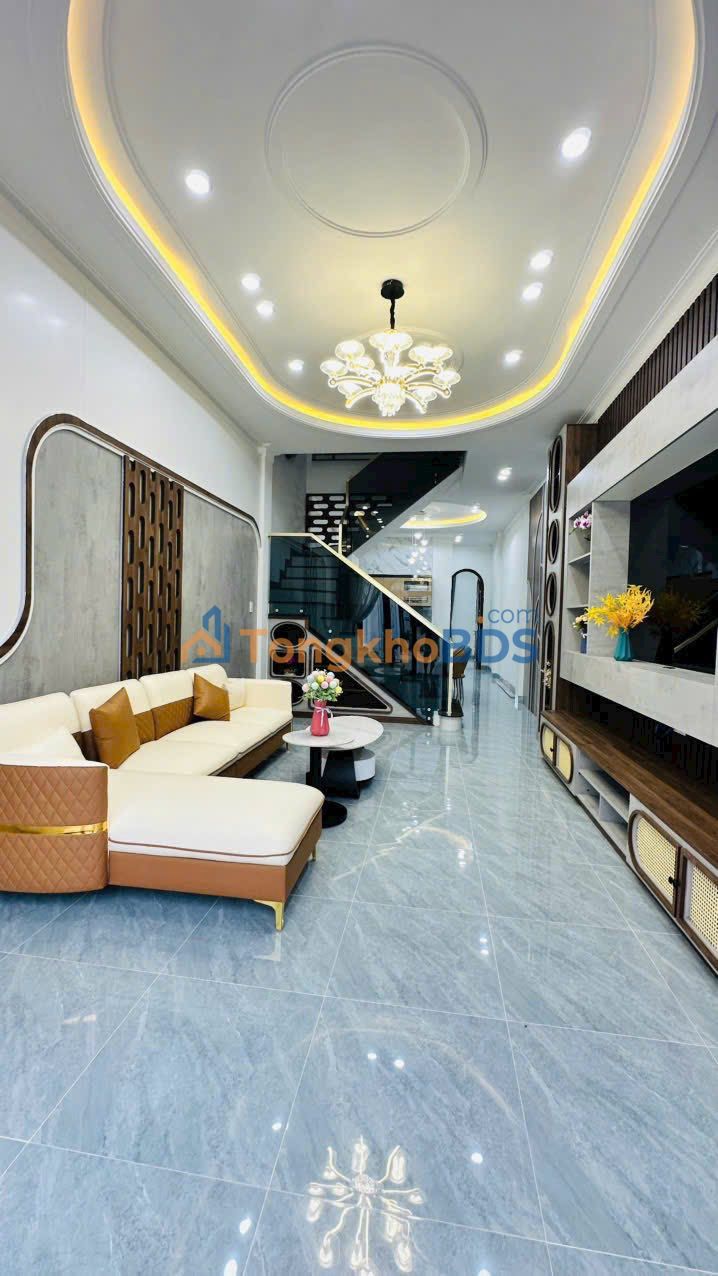 Nhà Hẻm Nguyễn Thiếp Pleiku - 112m² Thổ Cư, 3PN, Sổ Hồng Riêng, 2.4 Tỷ