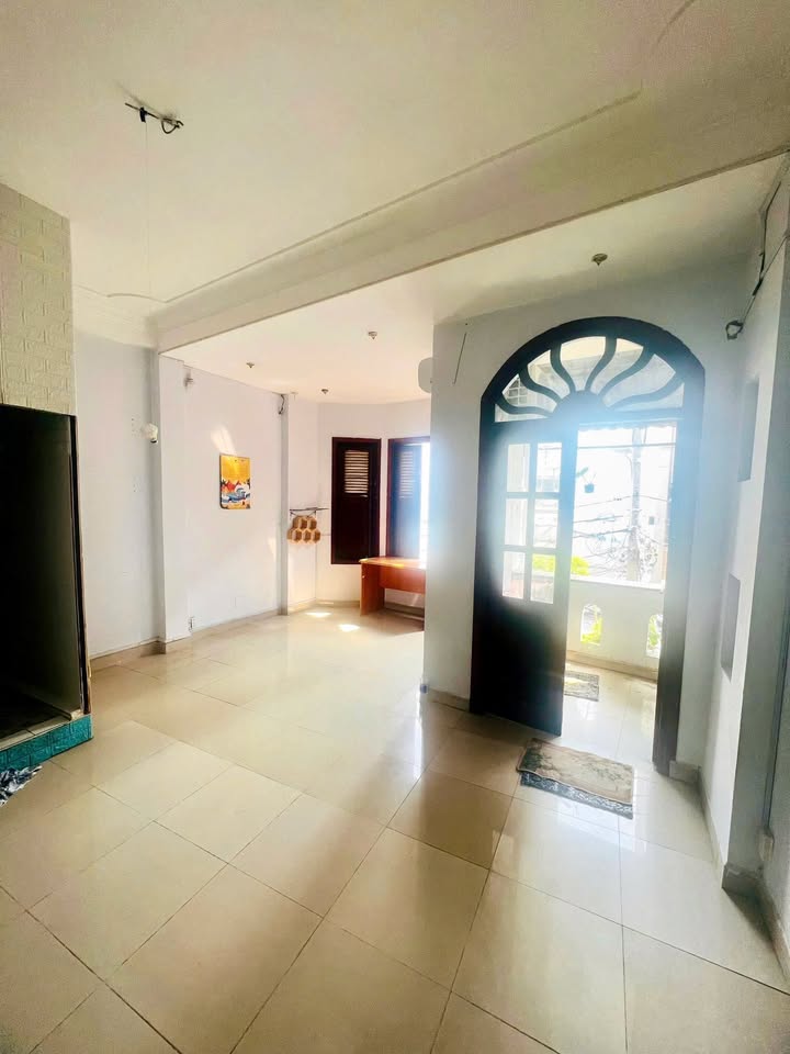 Căn Hộ 28m² Tô Hiệu, Tân Phú - Giá 3.79 Triệu, Gần Đầm Sen