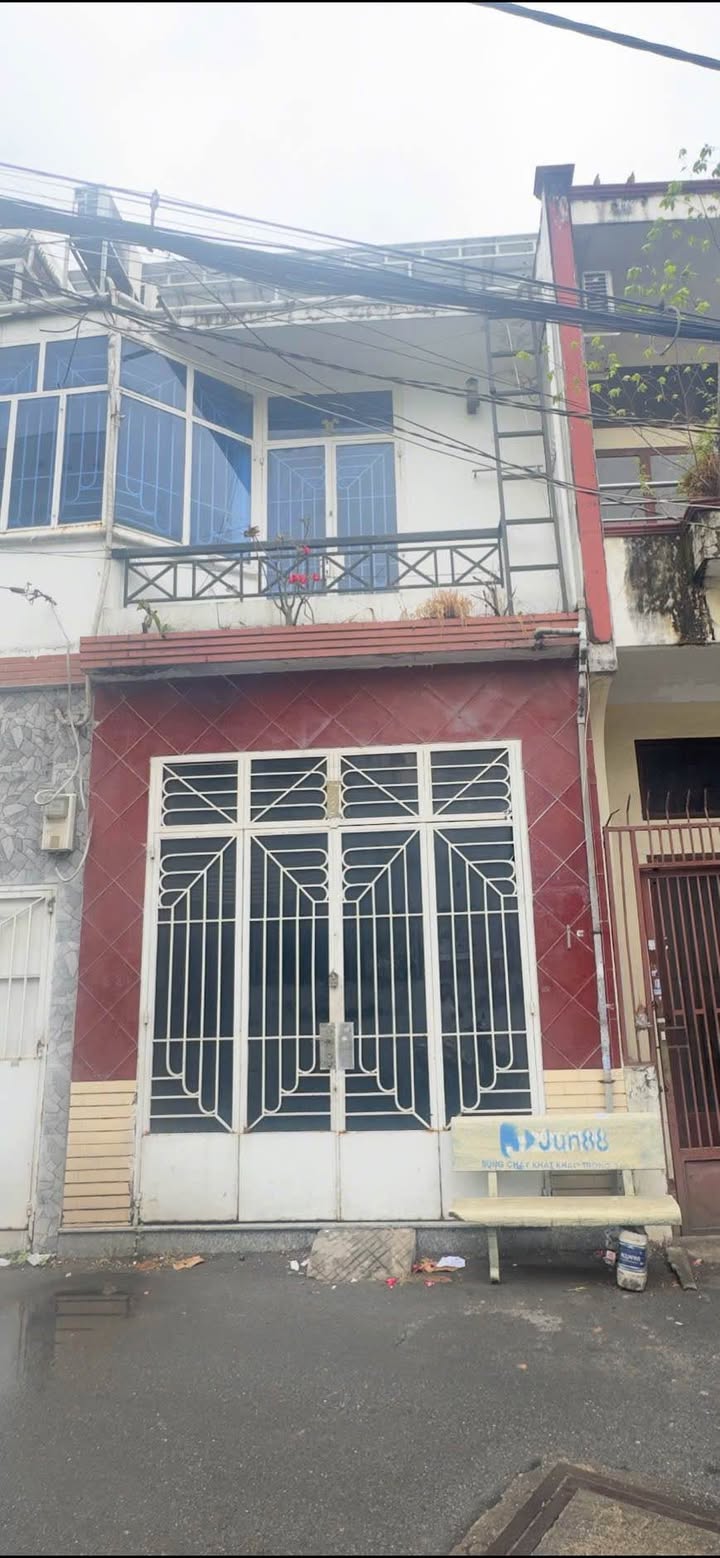 Nhà Mặt Tiền Nguyễn Xuân Khoát, Tân Phú - 50m², Sẵn Sàng Kinh Doanh