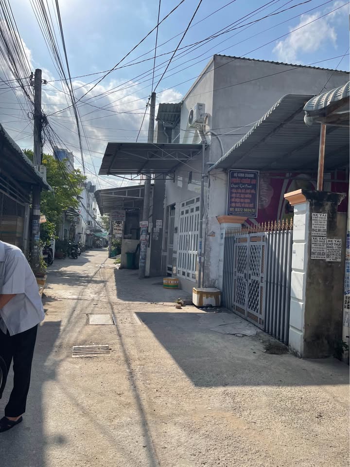 Cho thuê phòng trọ trệt lầu, sát bờ hồ Cần Thơ, 35m² - Sẵn sàng ở ngay!