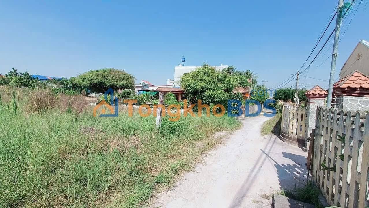 Đất Nền Hải Tiến 180m² - Xả Lỗ 700 Triệu/Xuất - Sổ Hồng Sẵn Sàng