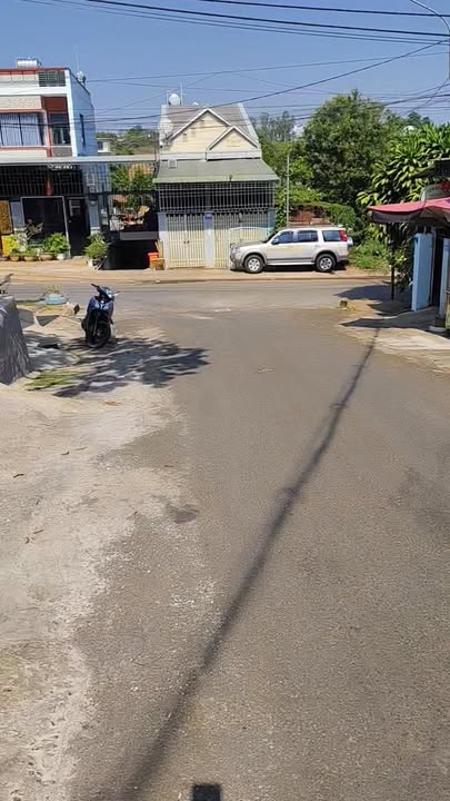 Nhà Mặt Tiền Kinh Doanh 74m² Huỳnh Thúc Kháng, Pleiku - Giá 2.79 Tỷ