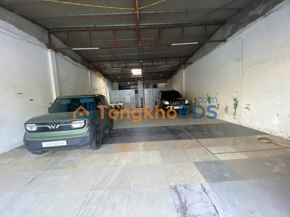 Mặt Tiền Kinh Doanh Đường Chính Hà Tu, Quảng Ninh - 300m², 3 Tầng