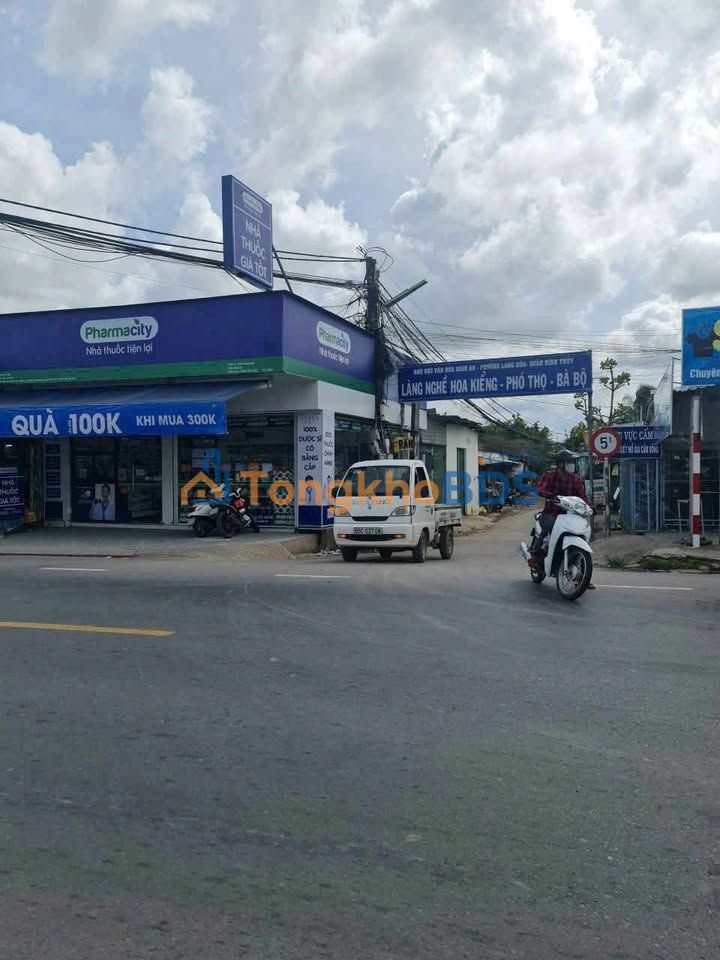 Nhà 3 Lầu Mặt Tiền Đường Làng Hoa Bà Bộ, Cần Thơ - 158m² Giá 3.95 Tỷ