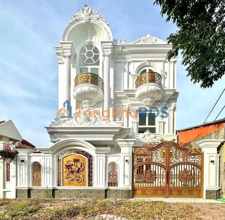 Biệt thự mặt tiền Nguyễn Văn Lưu, Cần Thơ - 205m² - Giá 18 tỷ