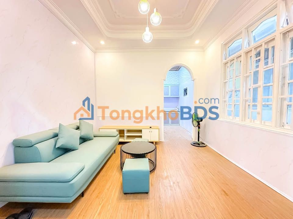 Bán Nhà Phố 40m² Đà Lạt Giá 3.2 Tỷ - Sổ Riêng, Hẻm Thoáng