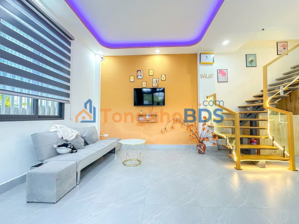 Nhà phố Hùng Vương Đà Lạt 72.5m² giá 4.8 tỷ - Chính chủ bán