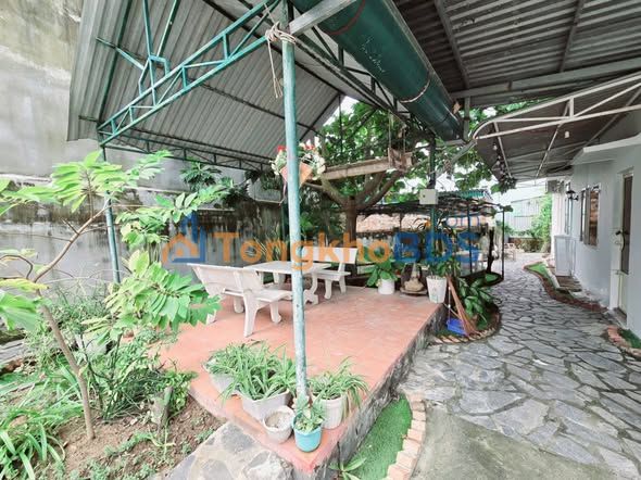 Nhà Sân Vườn 300m² Đường Đồi 82, Bắc Nha Trang - Giá 10 Triệu/Tháng