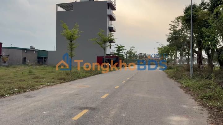 Bán Đất KCN Tân Hưng 128m² - Sổ Đỏ, Gần Trường Xanh Mát