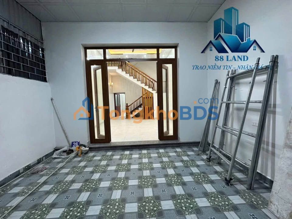 Bán nhà 2 mặt tiền Nguyễn Công Hãng, Bắc Ninh - 100m², 3PN, 3.2 Tỷ