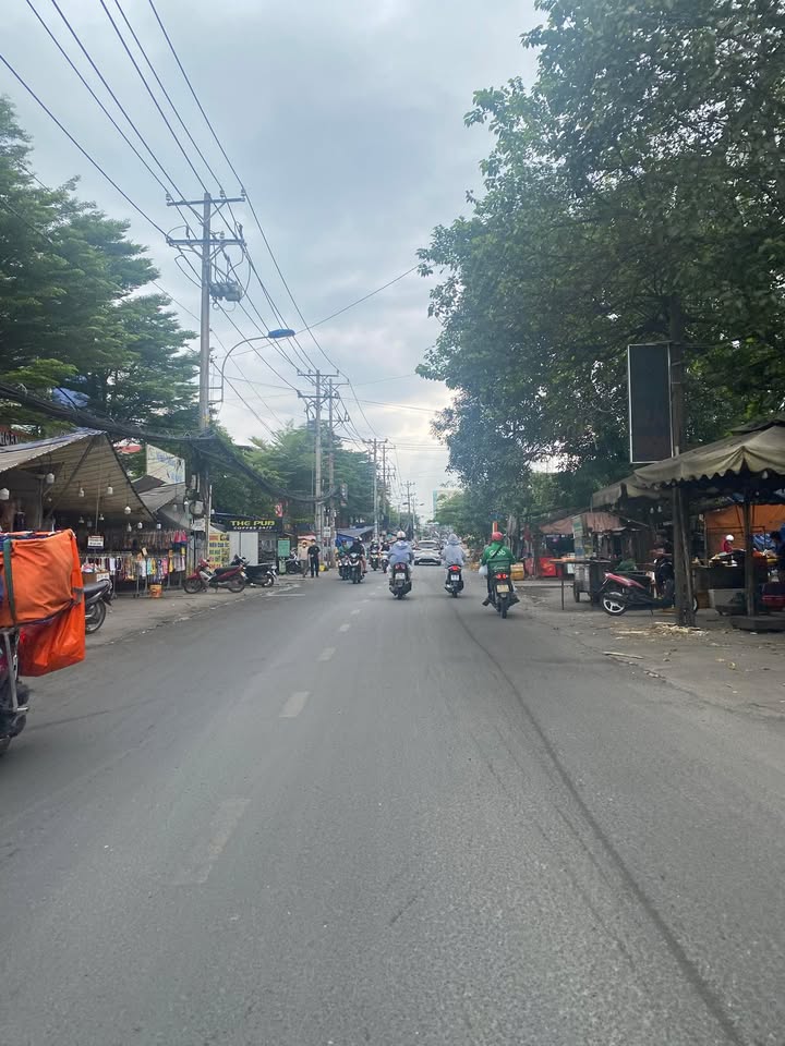 Nhà Mặt Tiền Tăng Nhơn Phú, TP. Thủ Đức - Kinh Doanh Đỉnh Cao, 150m², 17.9 Tỷ