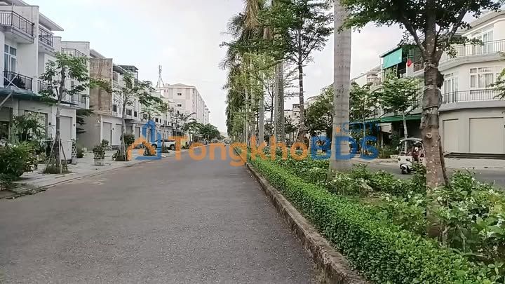 Nhà Phố Mỹ Hạnh Đức Hòa - 100m² - Hoàn Công - 3.6 Tỷ