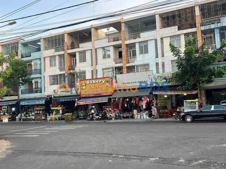 Nhà Mặt Tiền Chợ Mỹ Phước 2, Bến Cát - Kinh Doanh Sầm Uất, Giá 4.9 Tỷ