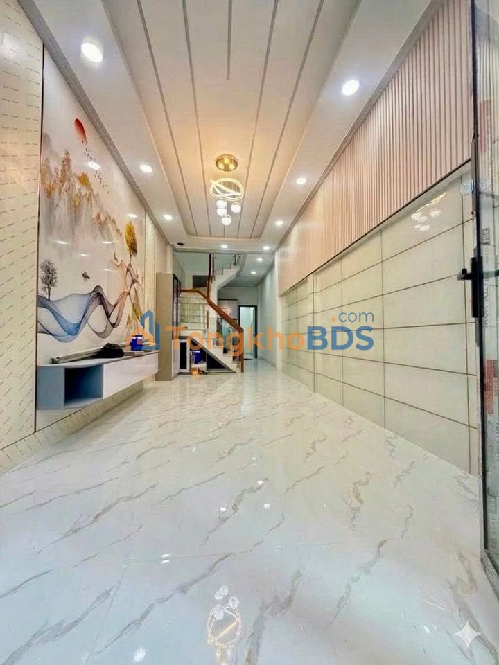 Nhà 2 Tầng 44m² P.8 Q.6 - 5.x Tỷ, Sát Mặt Tiền Văn Thân, 4PN