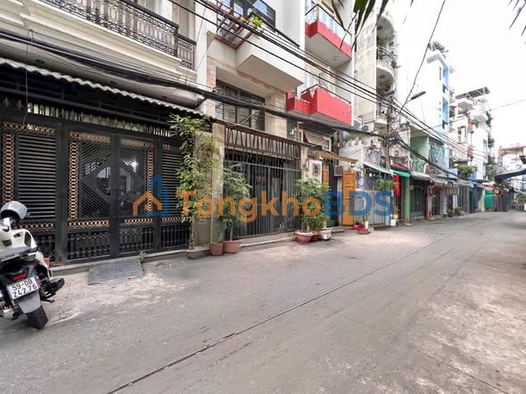 Nhà Mặt Tiền Lữ Gia, Quận 11 - 72m², 9.8 Tỷ - Cơ Hội Vàng Xây Mới