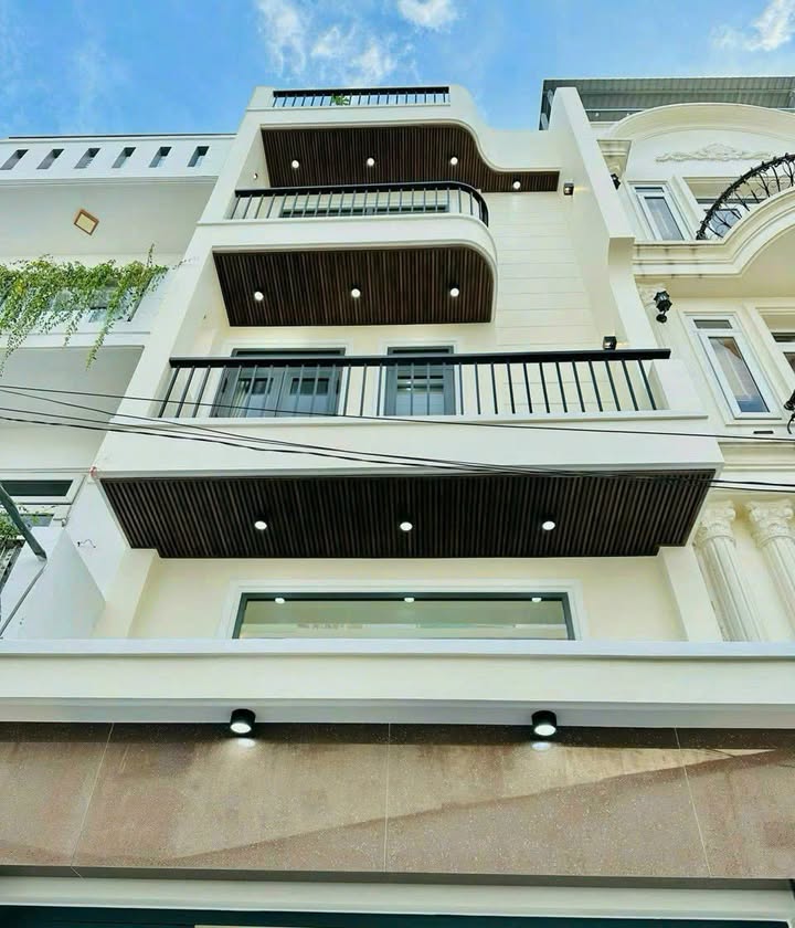 Nhà Nguyên Căn 4 Tầng Mặt Tiền Nguyễn Hồng Đào, Tân Bình - 25 Triệu/Tháng