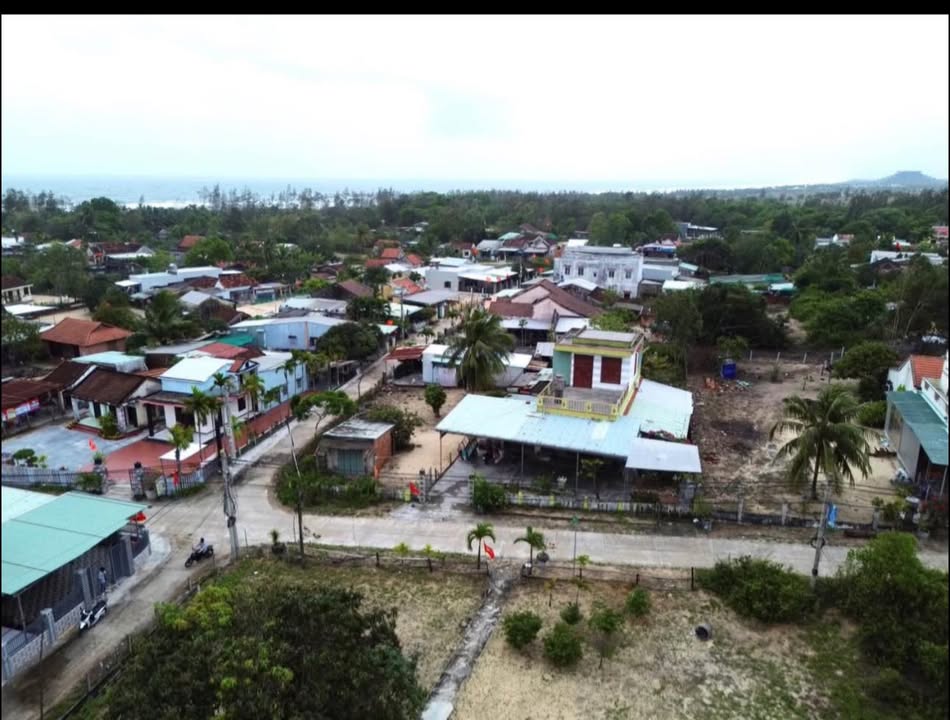 Đất nền 1024m² Đà Nẵng - 2 mặt tiền, cách biển 200m