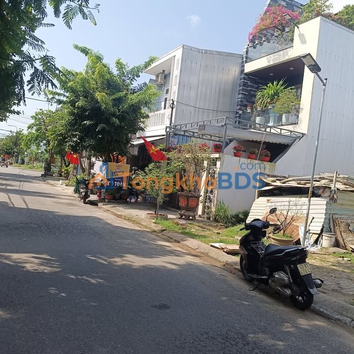 Bán Đất Tặng Nhà 117.5m² Hướng Đông - Phạm Hùng, Đà Nẵng - Giá Tốt Nhất Khu Vực