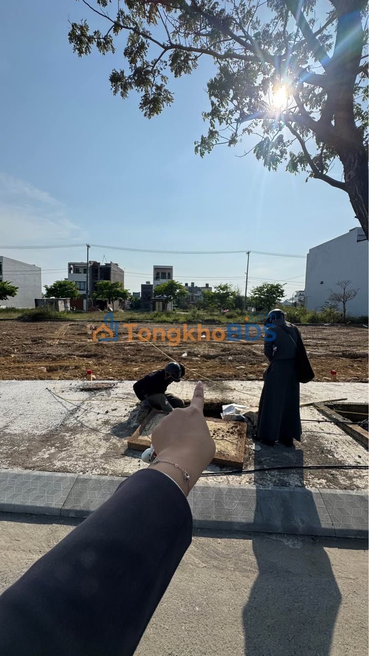 Bán Gấp Lô Mặt Tiền Võ Chí Công, Đà Nẵng - 99.5m² Giá 8.06 Tỷ