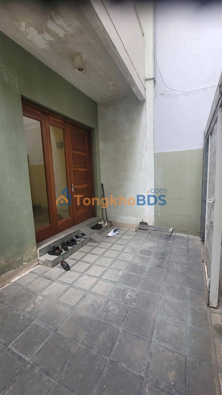 Nhà 104m² Võng Thị, Tây Hồ - Ngõ Thông Kinh Doanh, 5 Tầng Giá 27 Tỷ