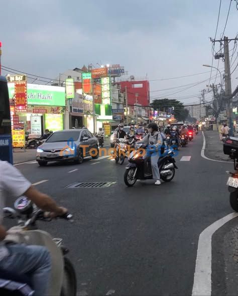 Mặt bằng kinh doanh 32m² đường Lê Văn Chí, Thủ Đức - Sẵn sàng đón khách!