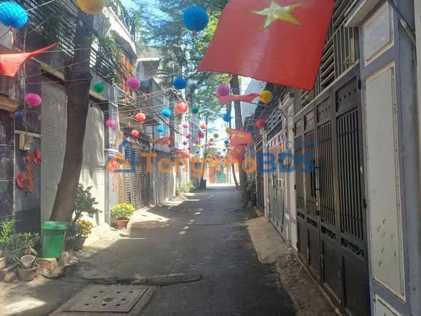 Nhà Nguyên Căn Hẻm Xe Hơi Thủ Đức - 3PN, 3 Lầu, Giá 13.5 Triệu