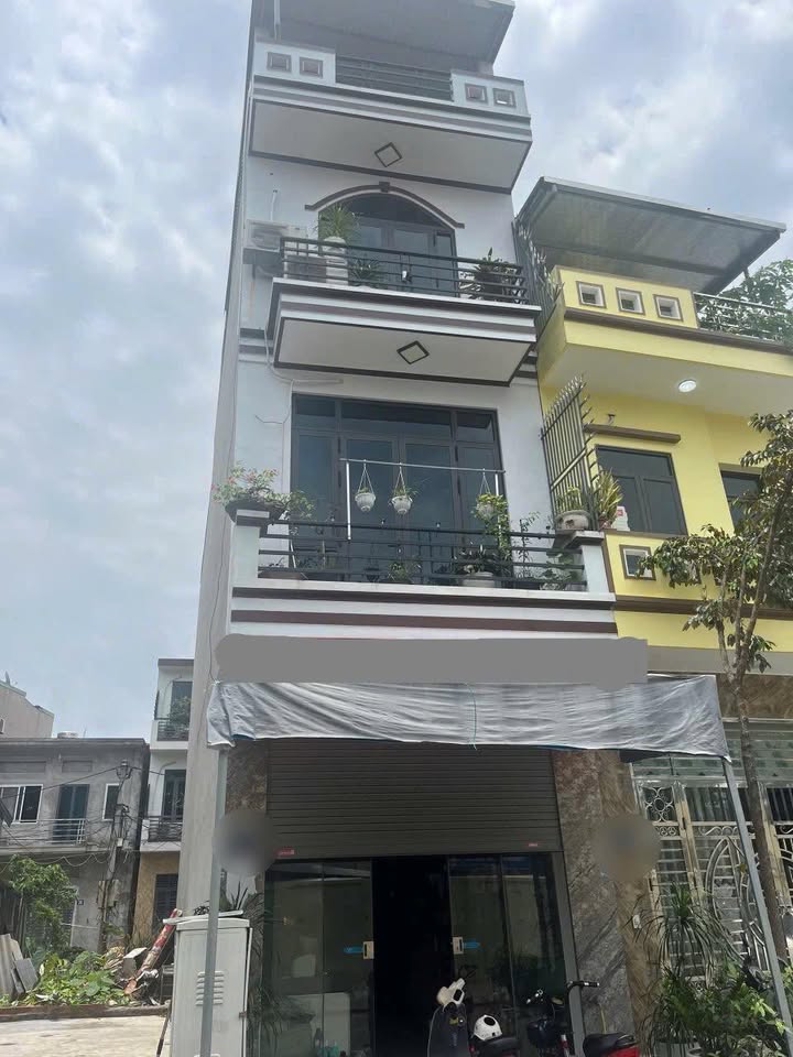 Nhà 2 Mặt Tiền Đường Lê An, Bắc Giang - 72m², 4 Tầng, Giá 5 Tỷ