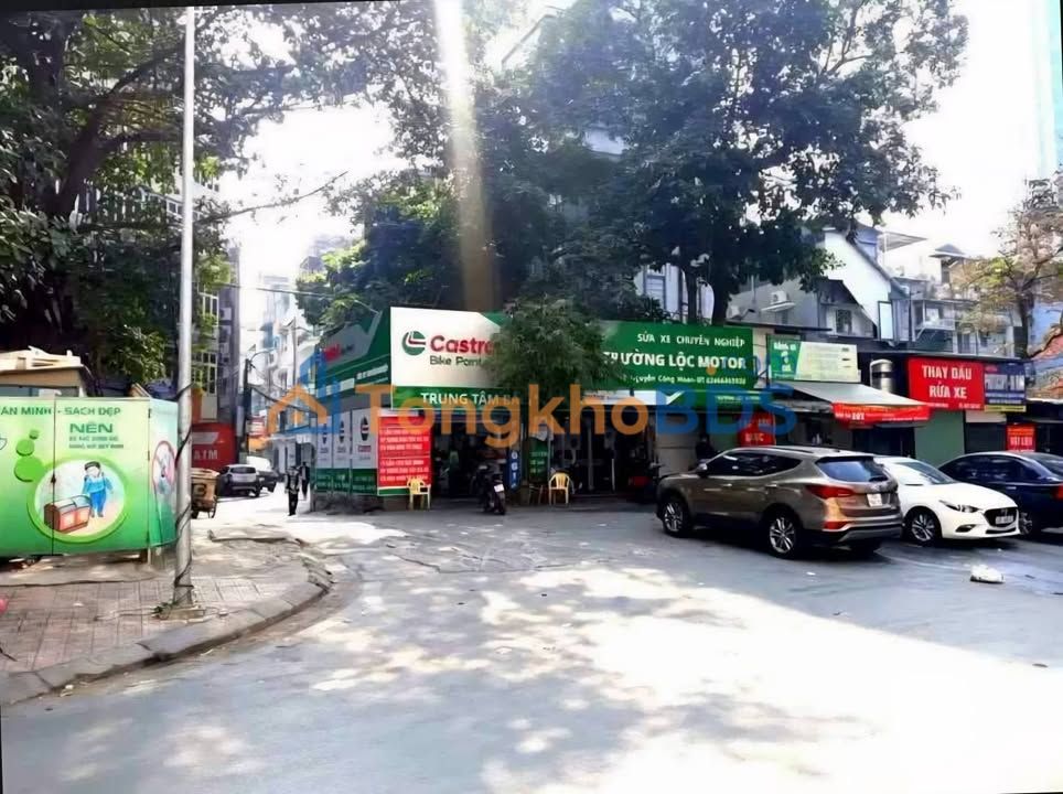 Nhà Ngọc Khánh 34m² 4 Tầng - Ngõ Thông Kinh Doanh Tốt - 9.6 Tỷ