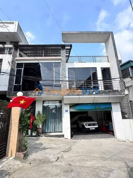 Nhà 3 Tầng 109m² Việt Trì - Giá 2.7 Tỷ Tặng Full Nội Thất