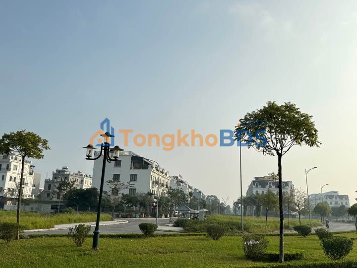 Townhouse KĐT sinh thái Bắc Đầm Vạc Đống Đa 108m² 4,536 tỷ - Sổ hồng cá nhân