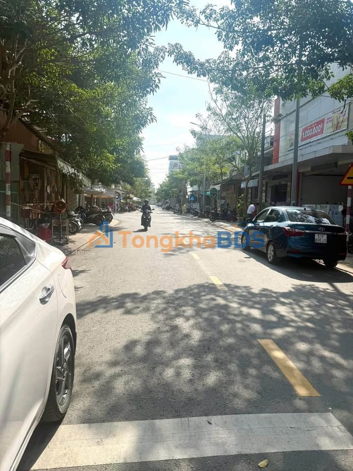 Nhà Mặt Tiền Kinh Doanh Cần Thơ 67.5m² - Giá 3.X Tỷ