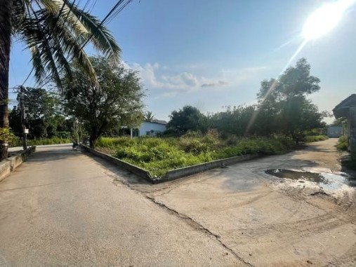 Đất Vàng Phú Quốc - 230m² Thổ Cư Sẵn Sàng, 3 Mặt Tiền, Giá Ngộp 3 Tỷ