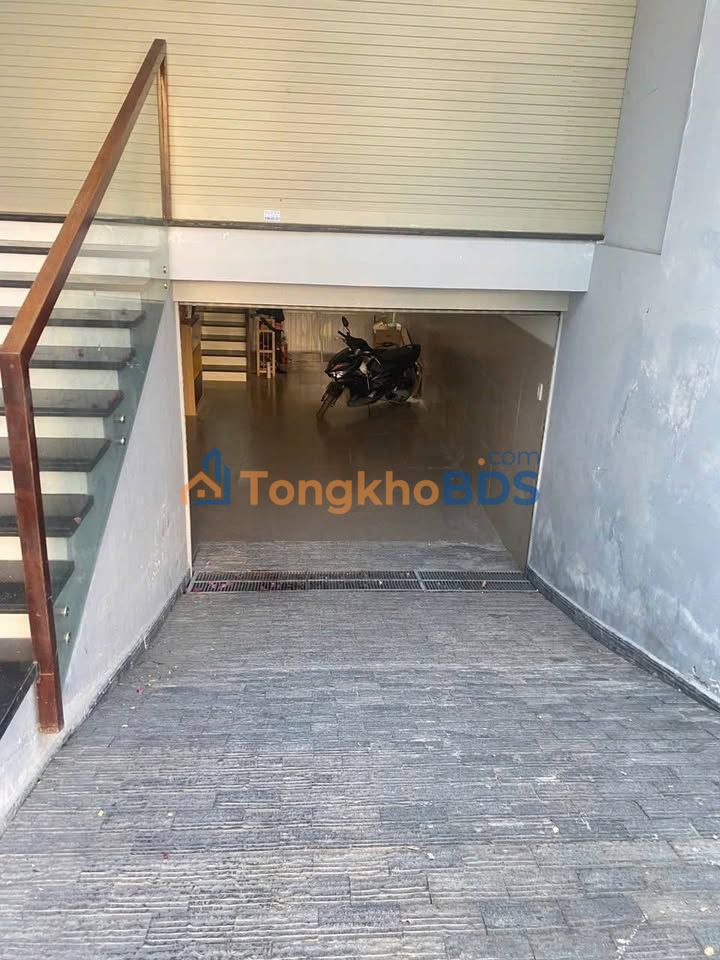 Mặt Bằng Kinh Doanh 24m² Mặt Tiền Lương Định Của, TP. Thủ Đức - Giá 12 Triệu/Tháng