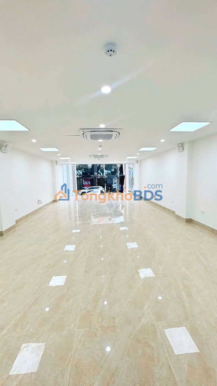 Bán Tòa Nhà Mặt Phố Trường Chinh, Thanh Xuân - 1080m² Kinh Doanh Đỉnh Cao, Dòng Tiền 1.5 Tỷ/Năm