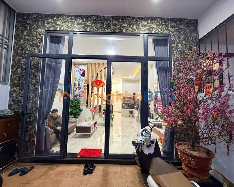 Nhà 1 Mê Hẻm Y Moan BMT - 67.5m² - Chỉ 3.3 Tỷ - Ô tô né nhau