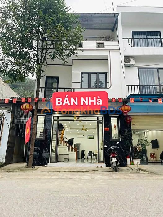 Bán nhà 3 tầng mặt tiền 6m đường Trần Phú, Lục Yên - 69.2m²