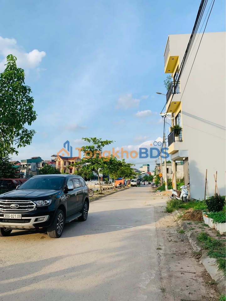 Đất Đấu Giá Lại Yên Hoài Đức 50m² - Sổ Đỏ Vuông Vắn, 2 Ô Tô Tránh Nhau